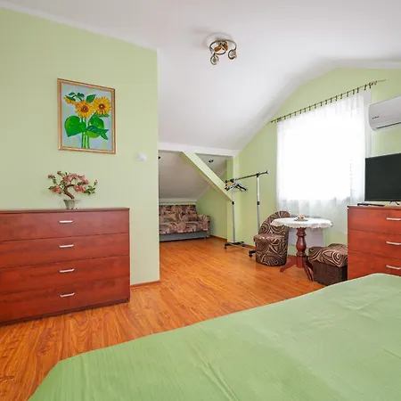 Bajka Bed & Breakfast Dąbki